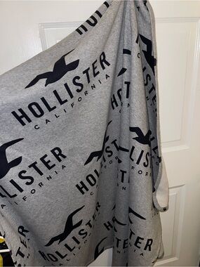 Hollister California Grey Logo Blanket/Throw, Gray & Black 50”x60”